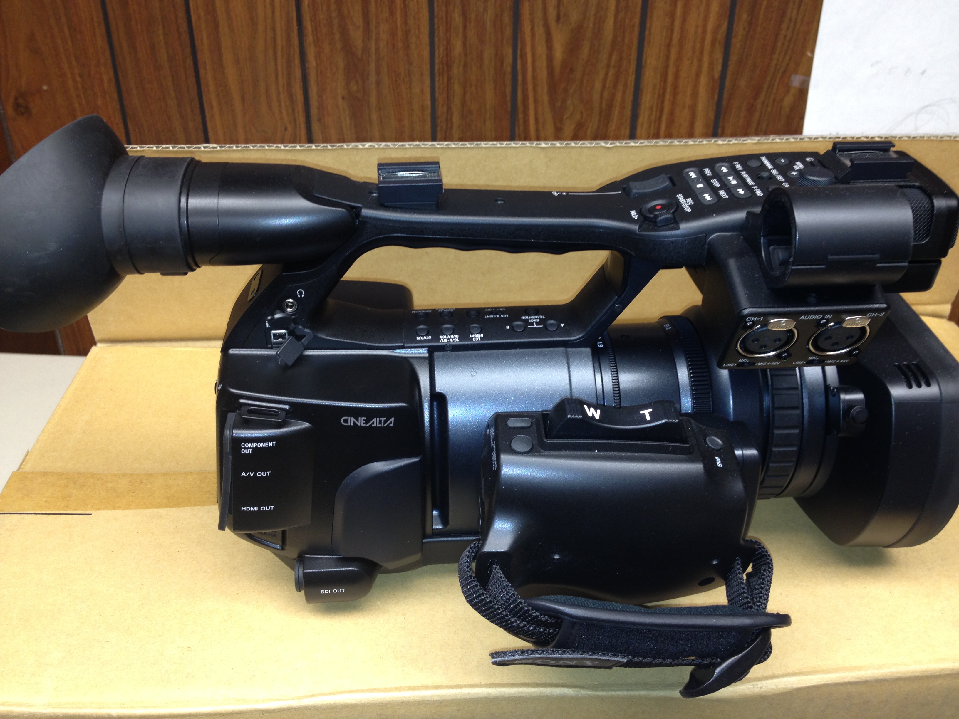 Sony PMW-EX1R XDCAM EX HD Camcorder