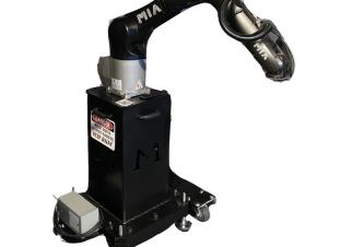 MIA Motion Control Robot Arm with Track System