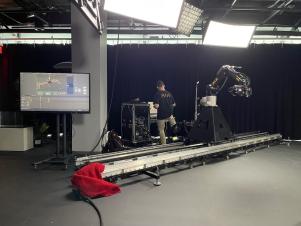 MIA Motion Control Robot Arm with Track System