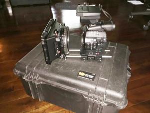 Canon EOS C300 Cinema EOS Camcorder Shooters Pkg. (EF Lens Mount) 
