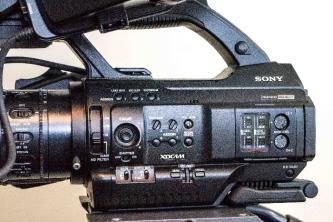 Sony PMW300K  Three 1/2" Exmor CMOS XDCAM HD422 Memory Semi-Shoulder Handy Camcorder